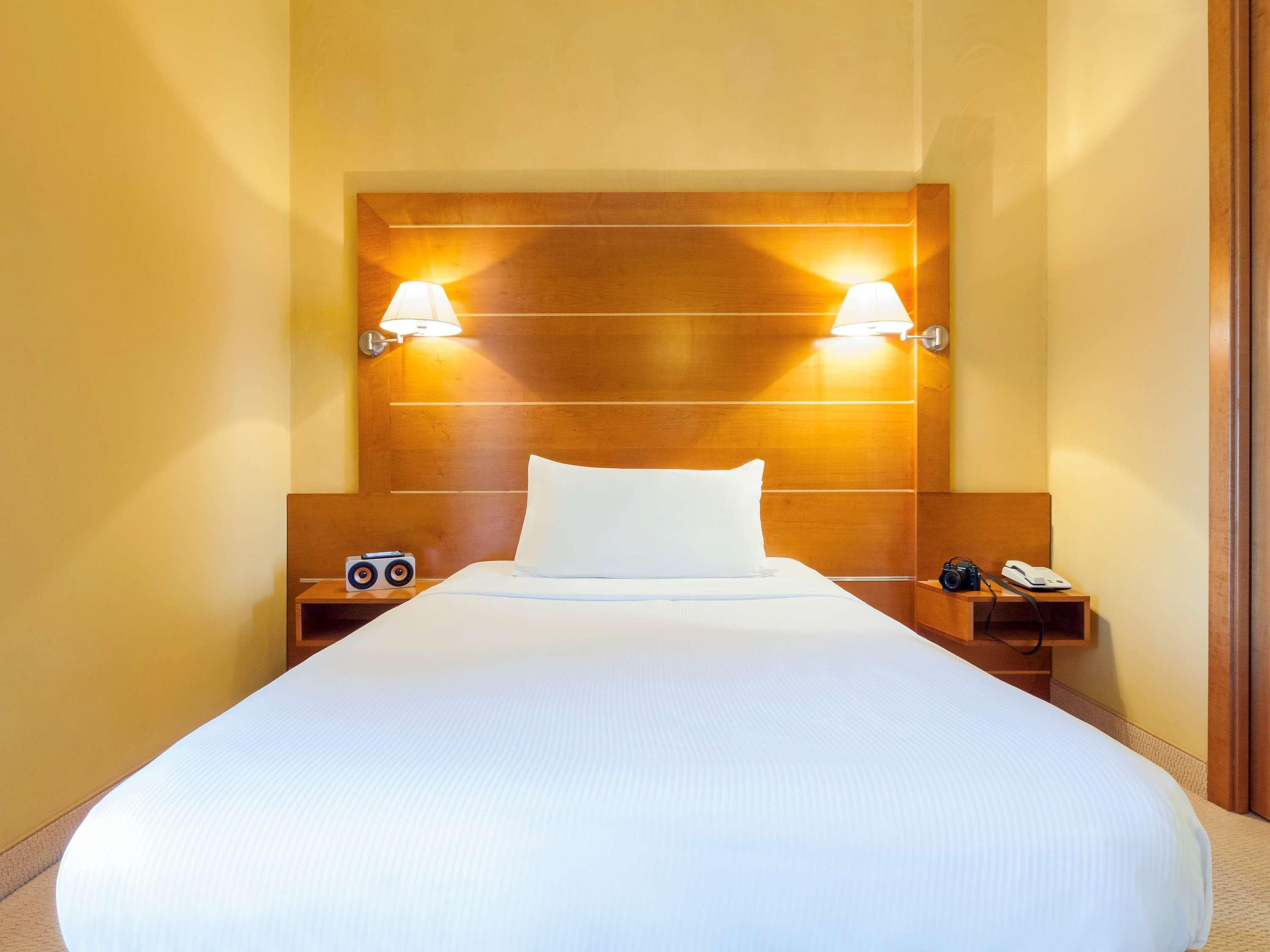 ไอบิส สไตล์ บารี โจวินัซโซ Hotel โจวีนัซโซ ภายนอก รูปภาพ