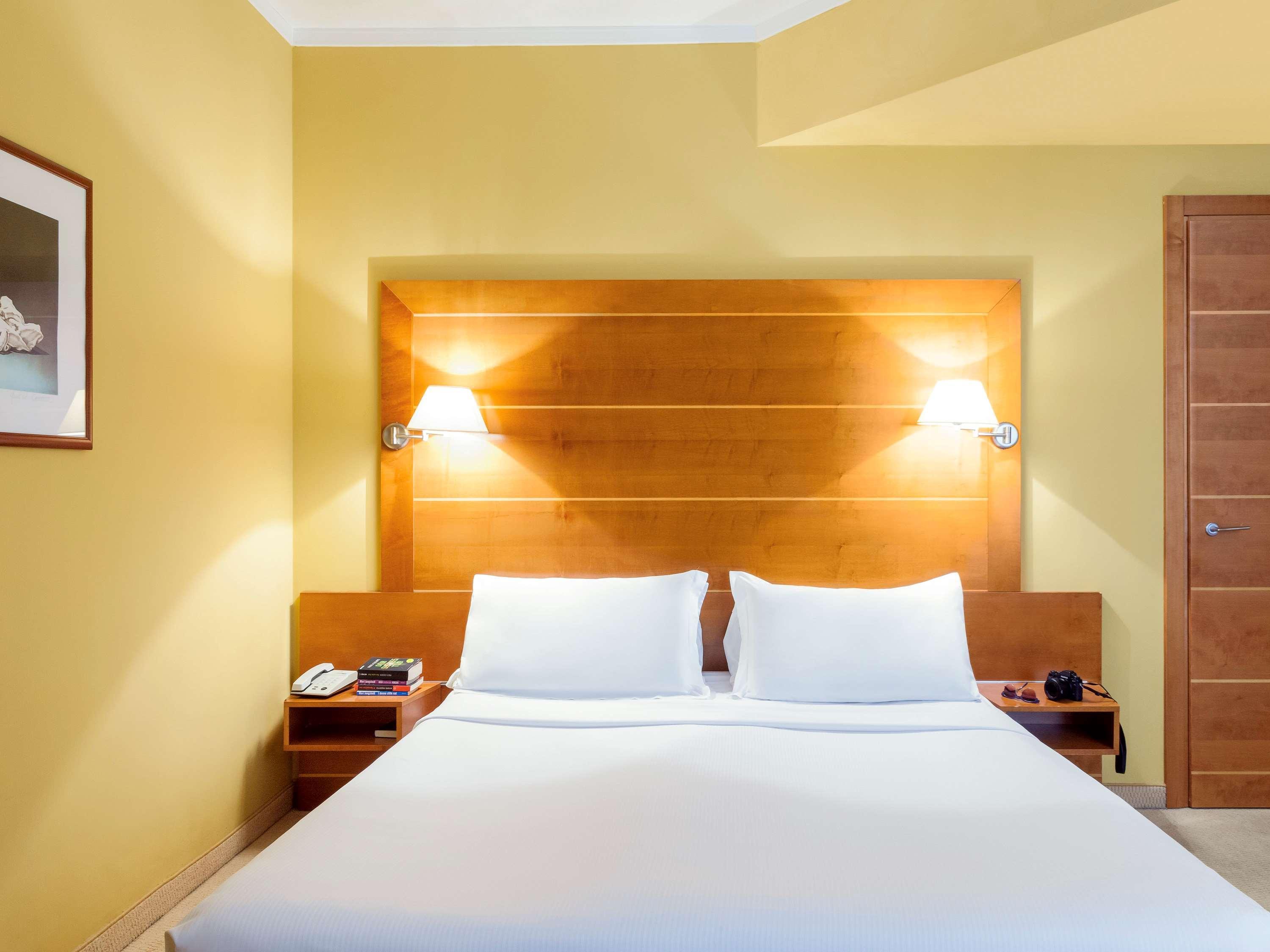 ไอบิส สไตล์ บารี โจวินัซโซ Hotel โจวีนัซโซ ภายนอก รูปภาพ
