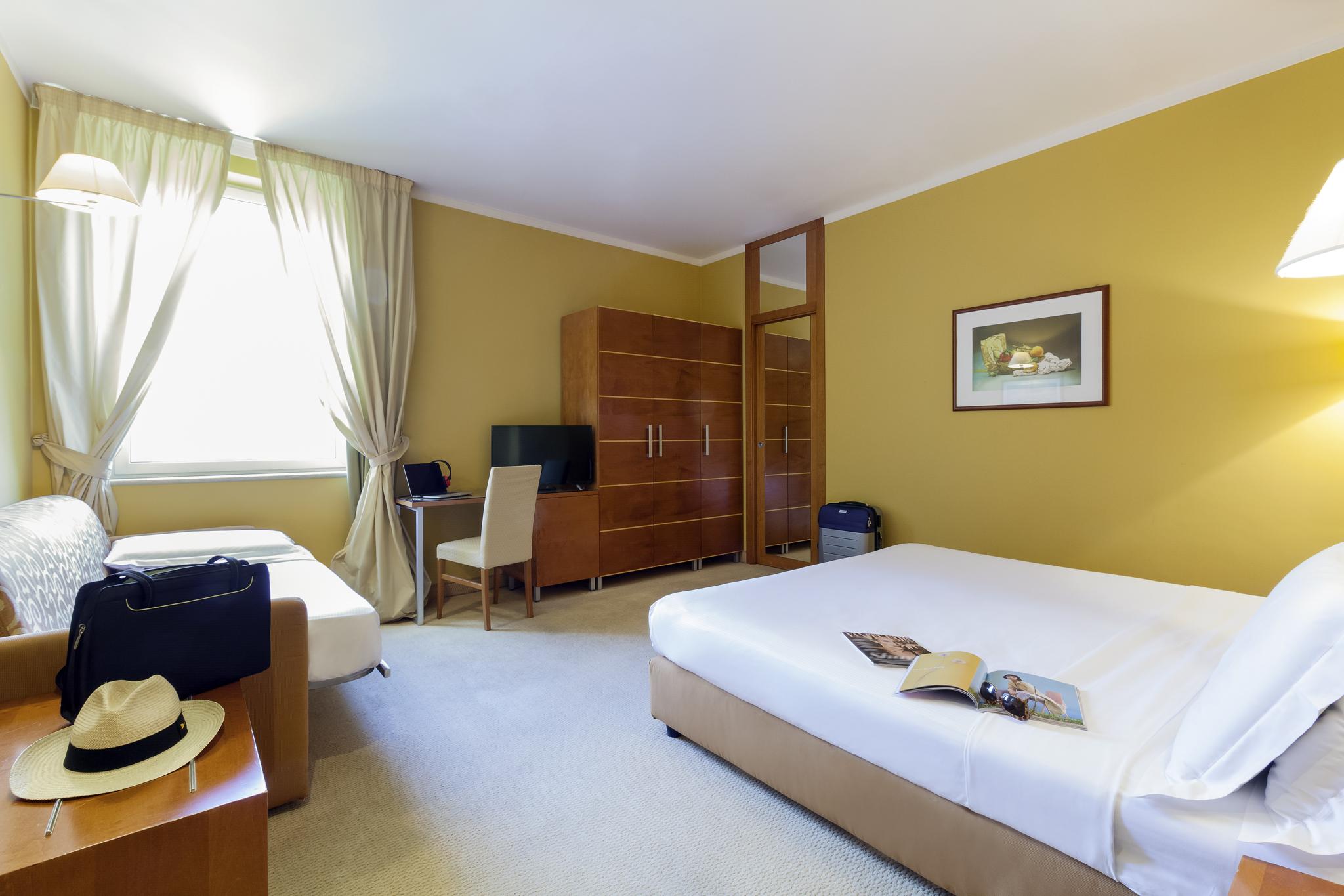 ไอบิส สไตล์ บารี โจวินัซโซ Hotel โจวีนัซโซ ภายนอก รูปภาพ